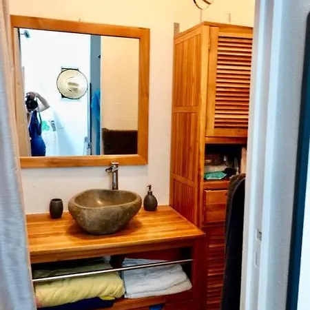 Bel 4 Personnes En Front De Apartment Lacanau